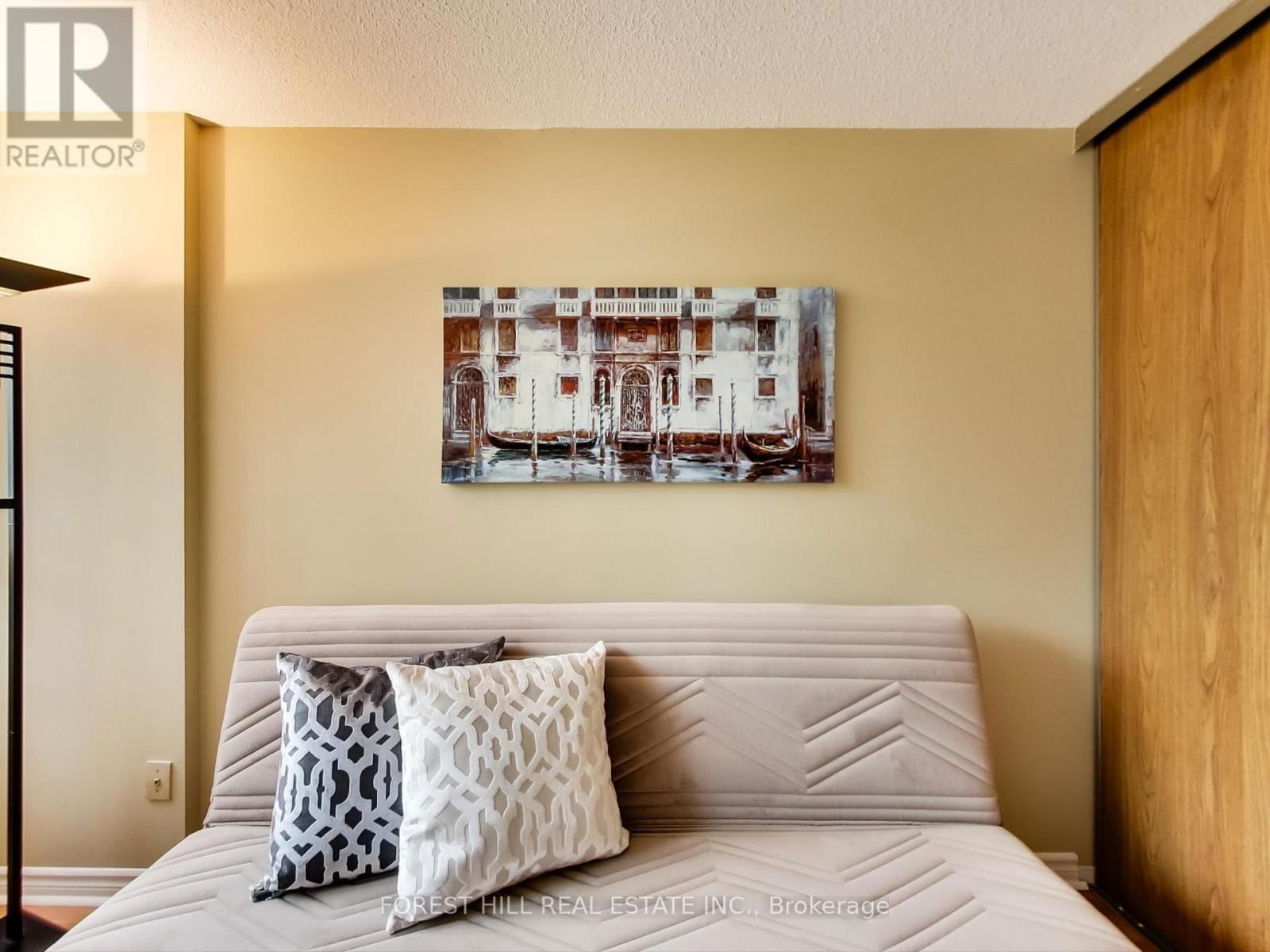 305 - 133 TORRESDALE AVENUE Image 30