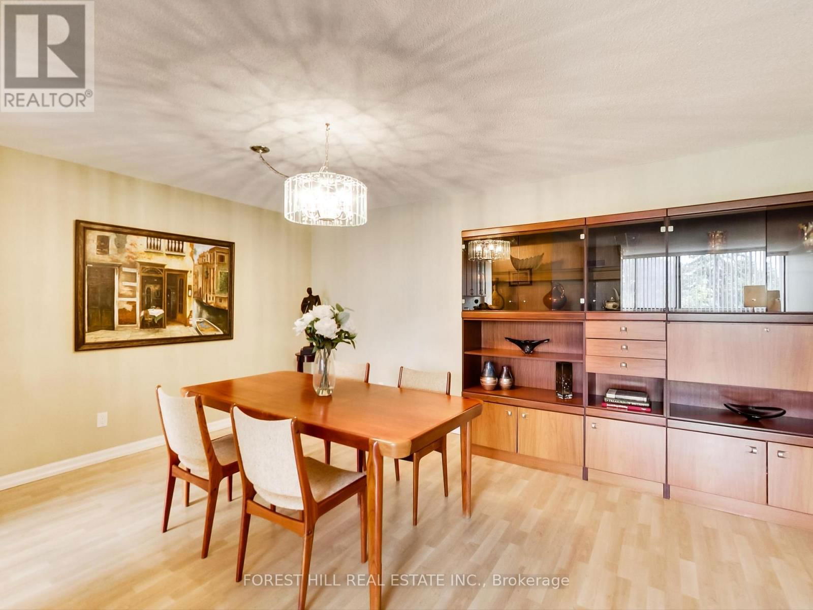 305 - 133 TORRESDALE AVENUE Image 8