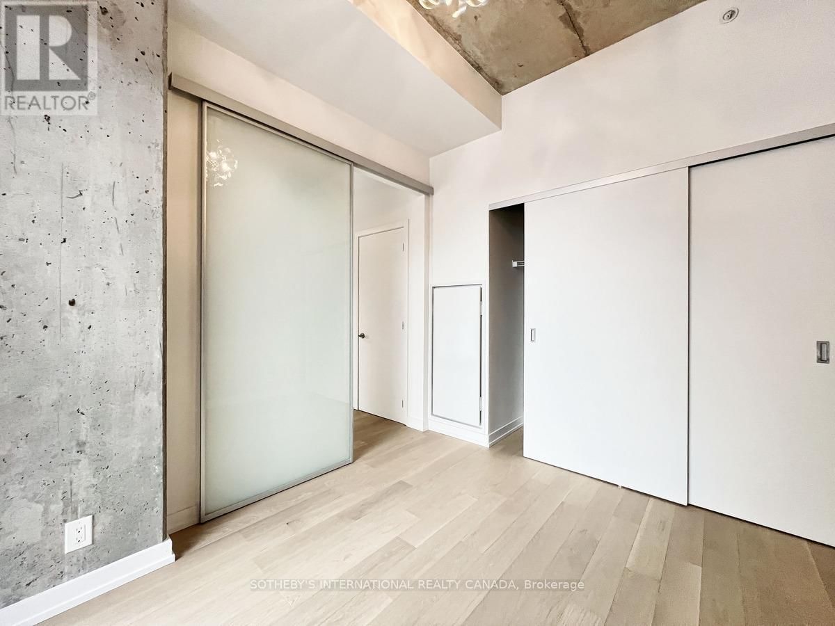 606 - 11 CHARLOTTE STREET Image 12