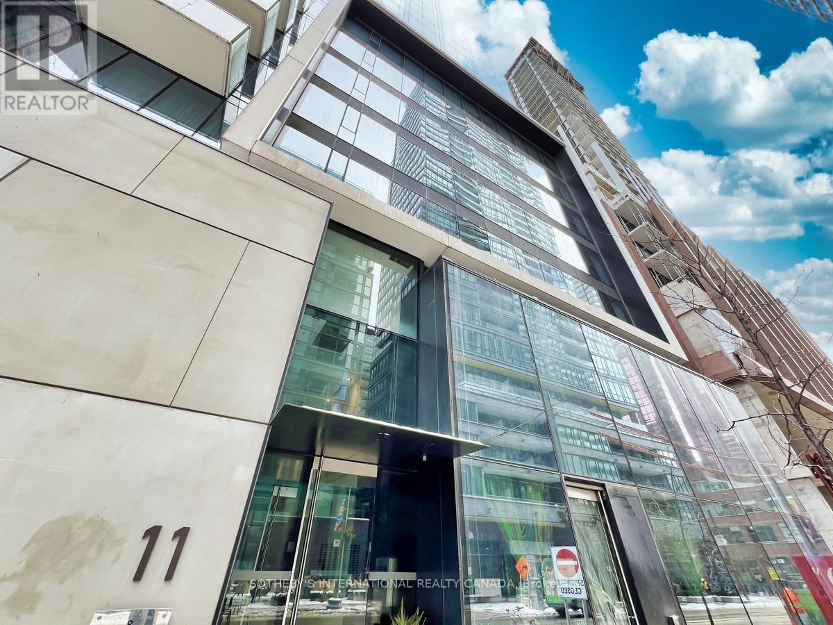 606 - 11 CHARLOTTE STREET Image 26