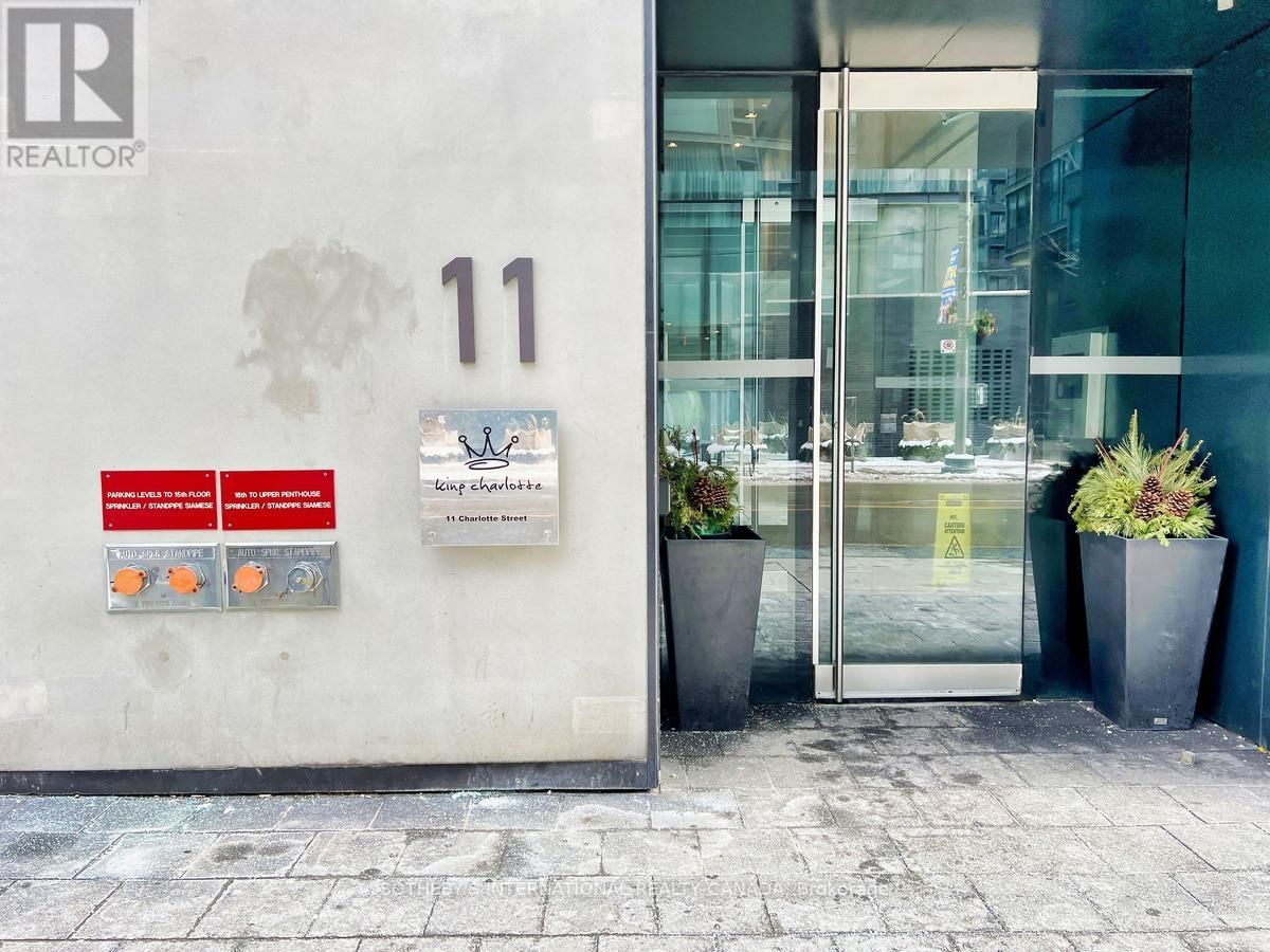 606 - 11 CHARLOTTE STREET Image 27