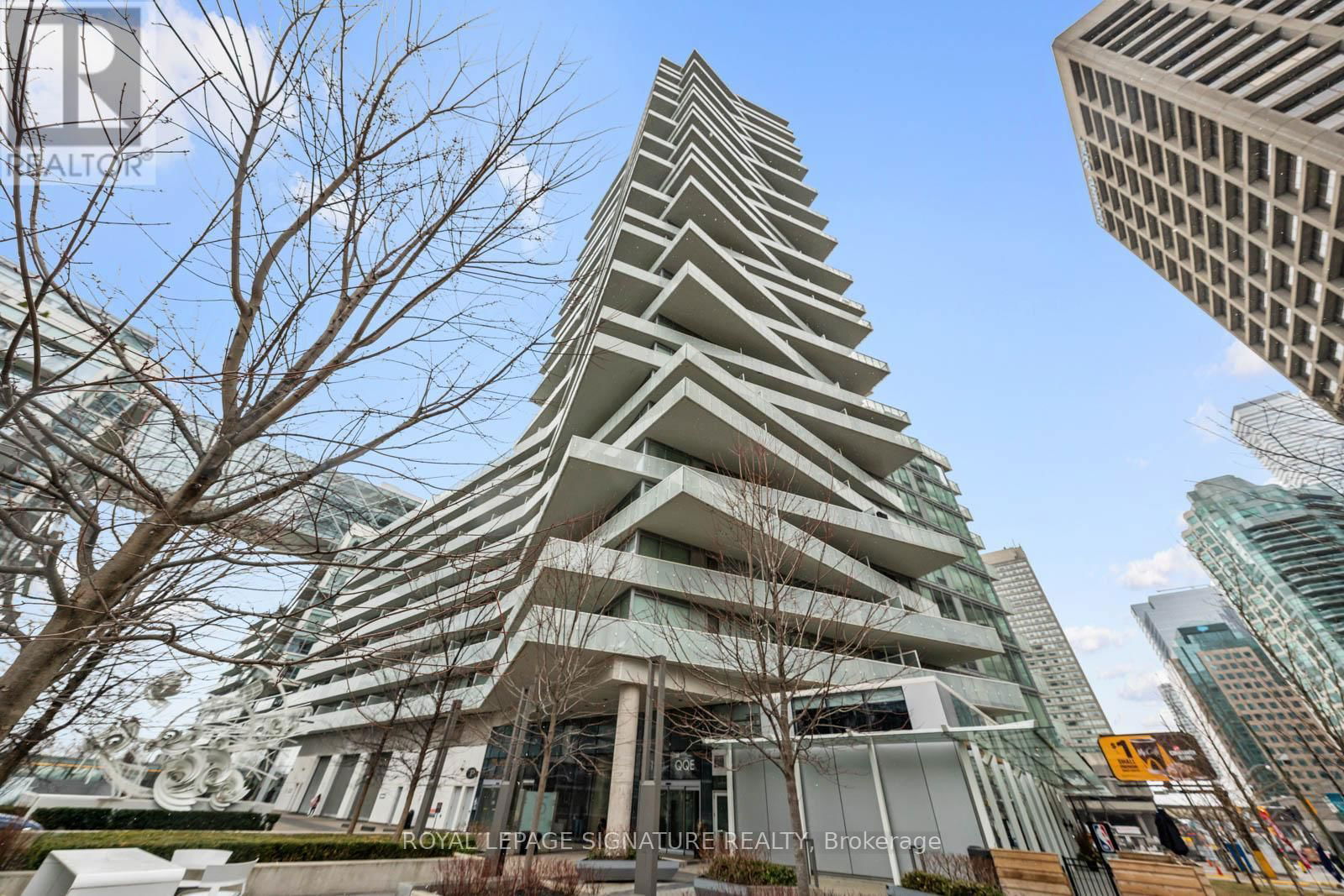 3305 - 15 QUEENS QUAY EAST Image 1