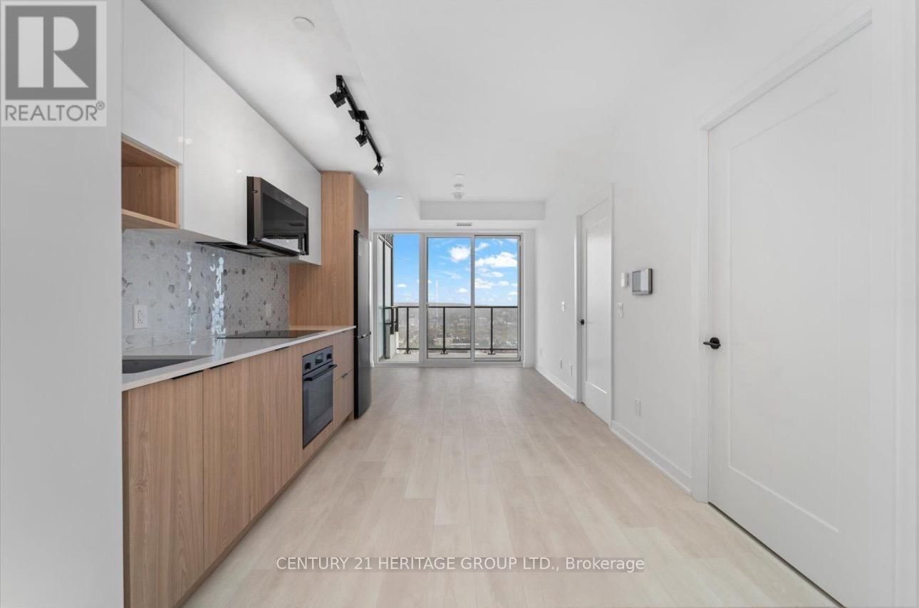 3013 - 5 DEFRIES STREET Image 5