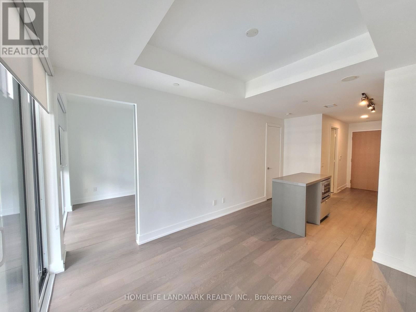 910 - 7 GRENVILLE STREET Image 6