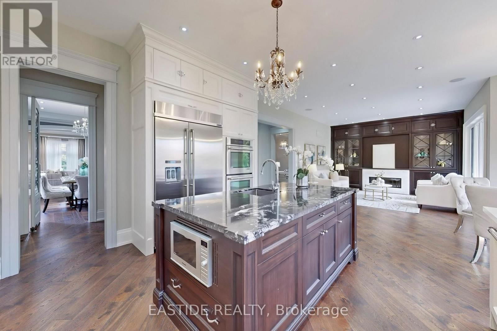 193 WEDGEWOOD DRIVE Image 16