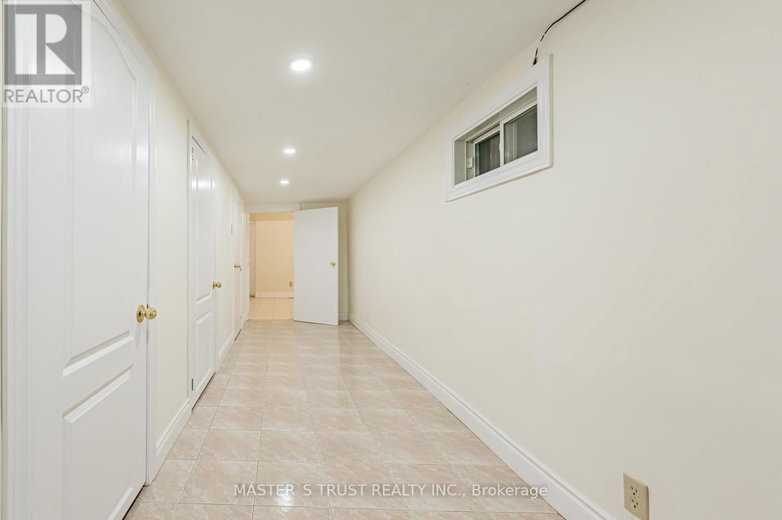 Main Floor - 246 MAJOR STREET Image 21