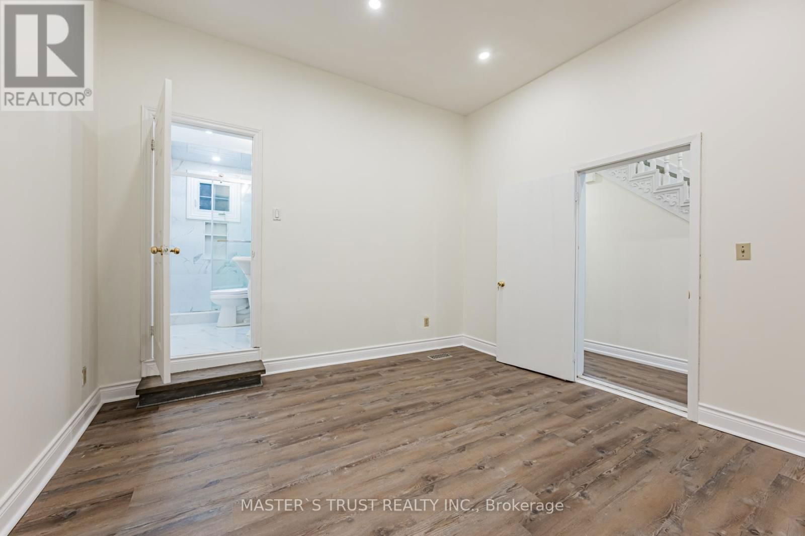 Main Floor - 246 MAJOR STREET Image 7