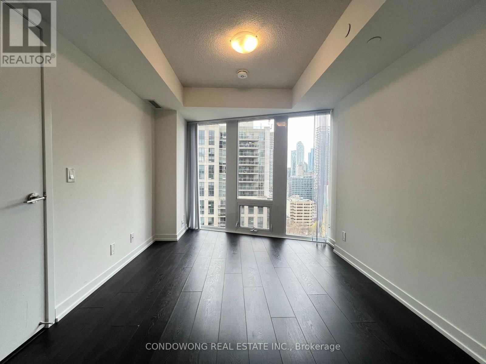 2605 - 60 SHUTER STREET Image 10