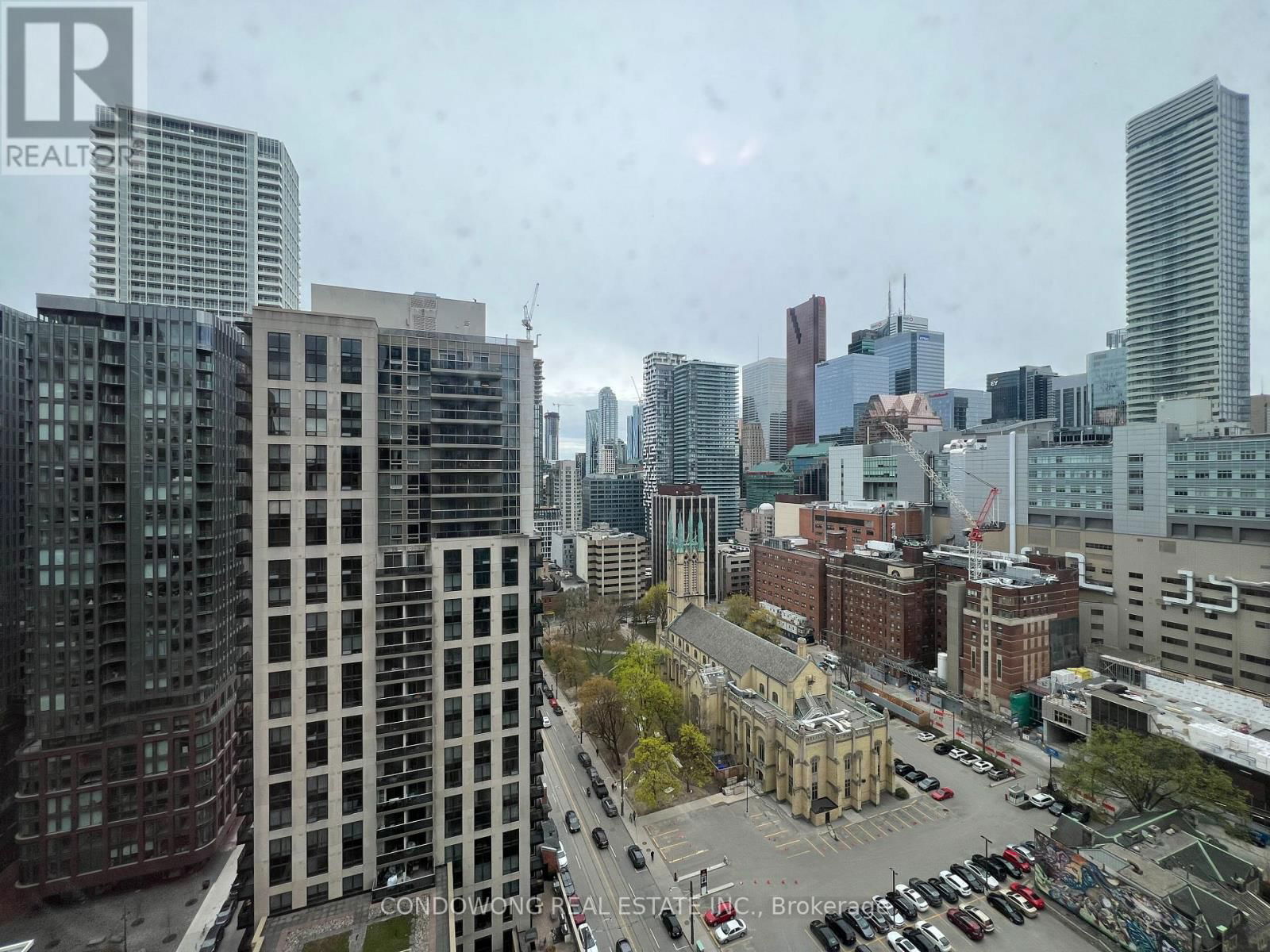 2605 - 60 SHUTER STREET Image 18