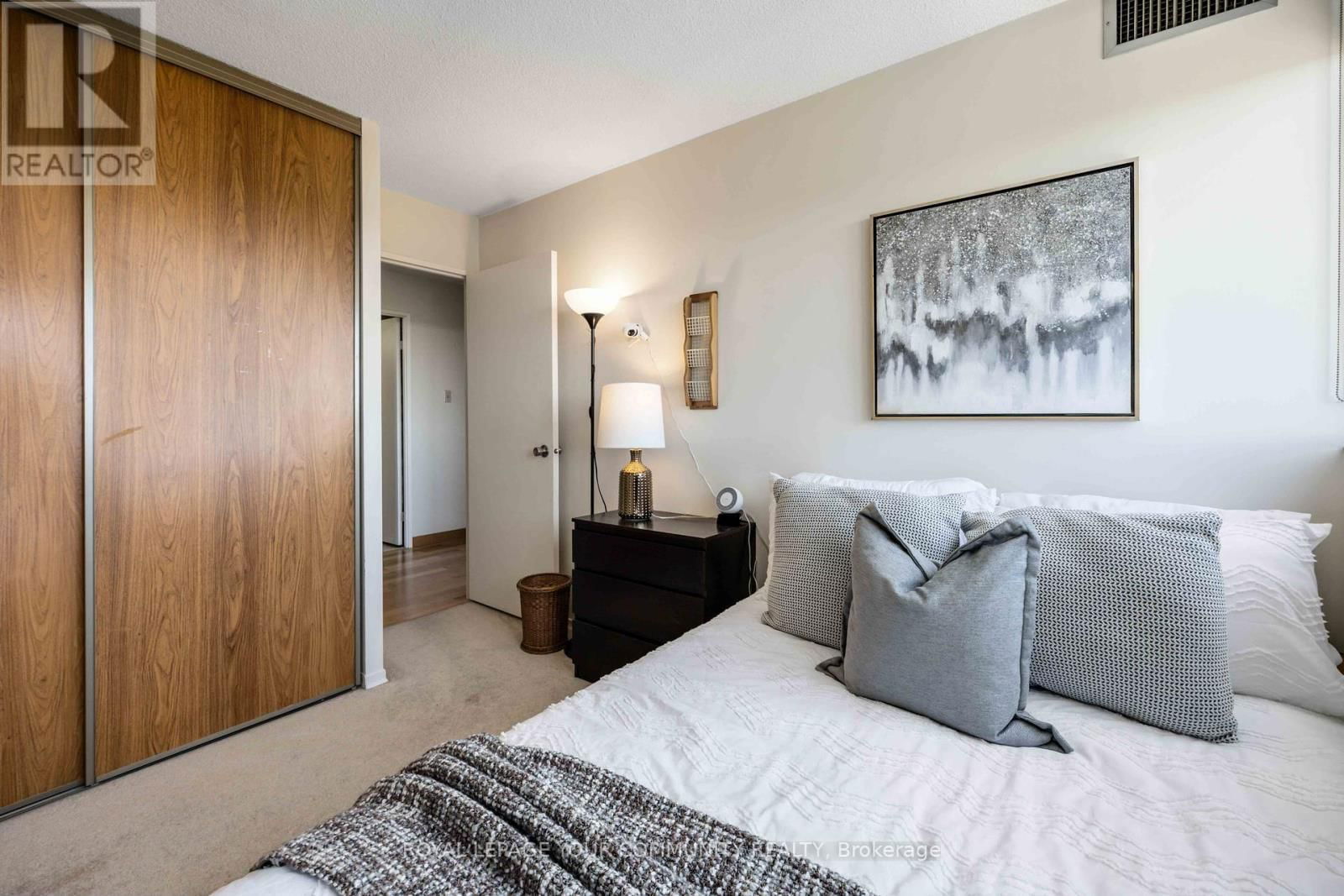 606 - 133 TORRESDALE AVENUE Image 30