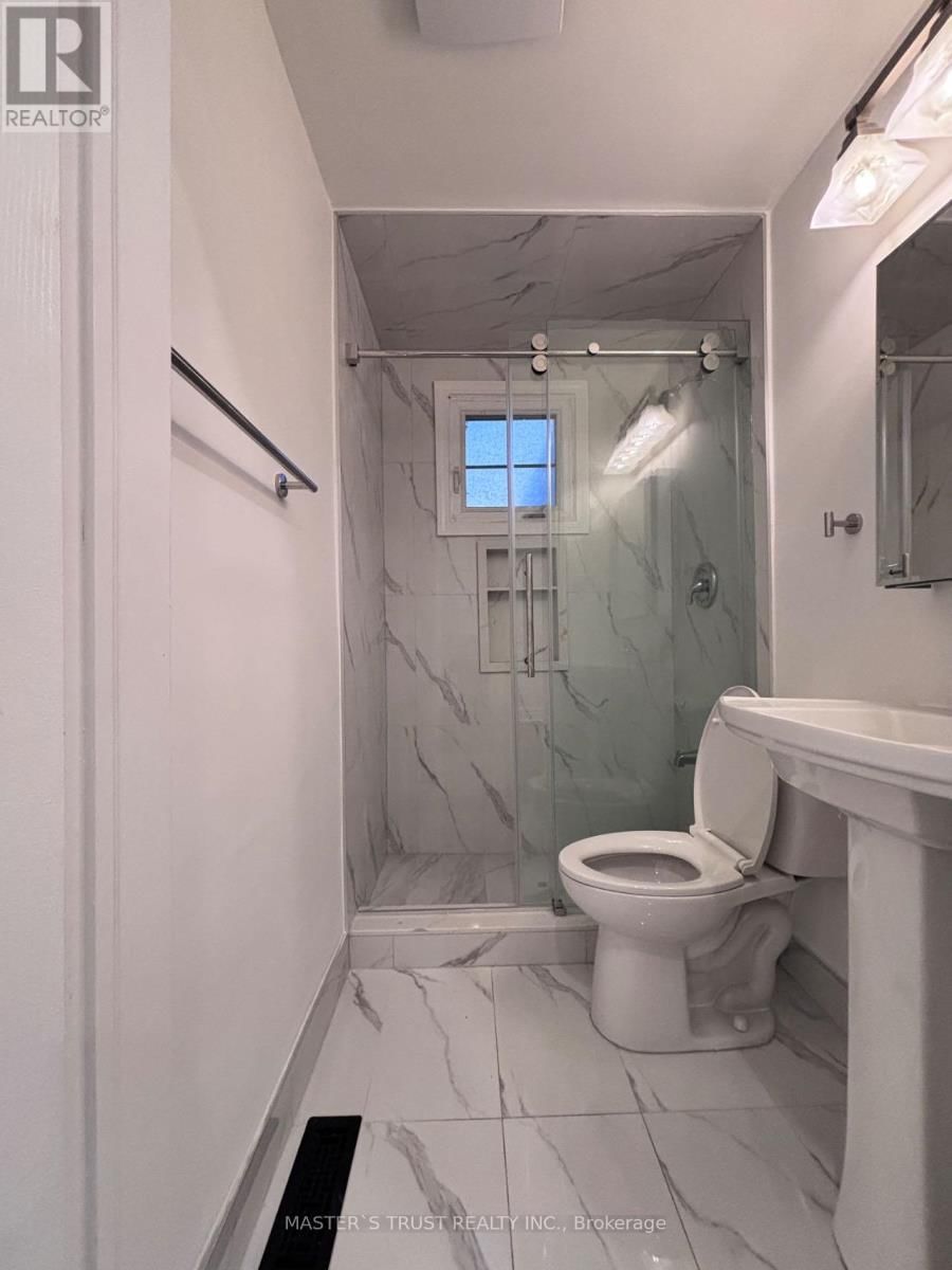 246 MAJOR STREET Image 12