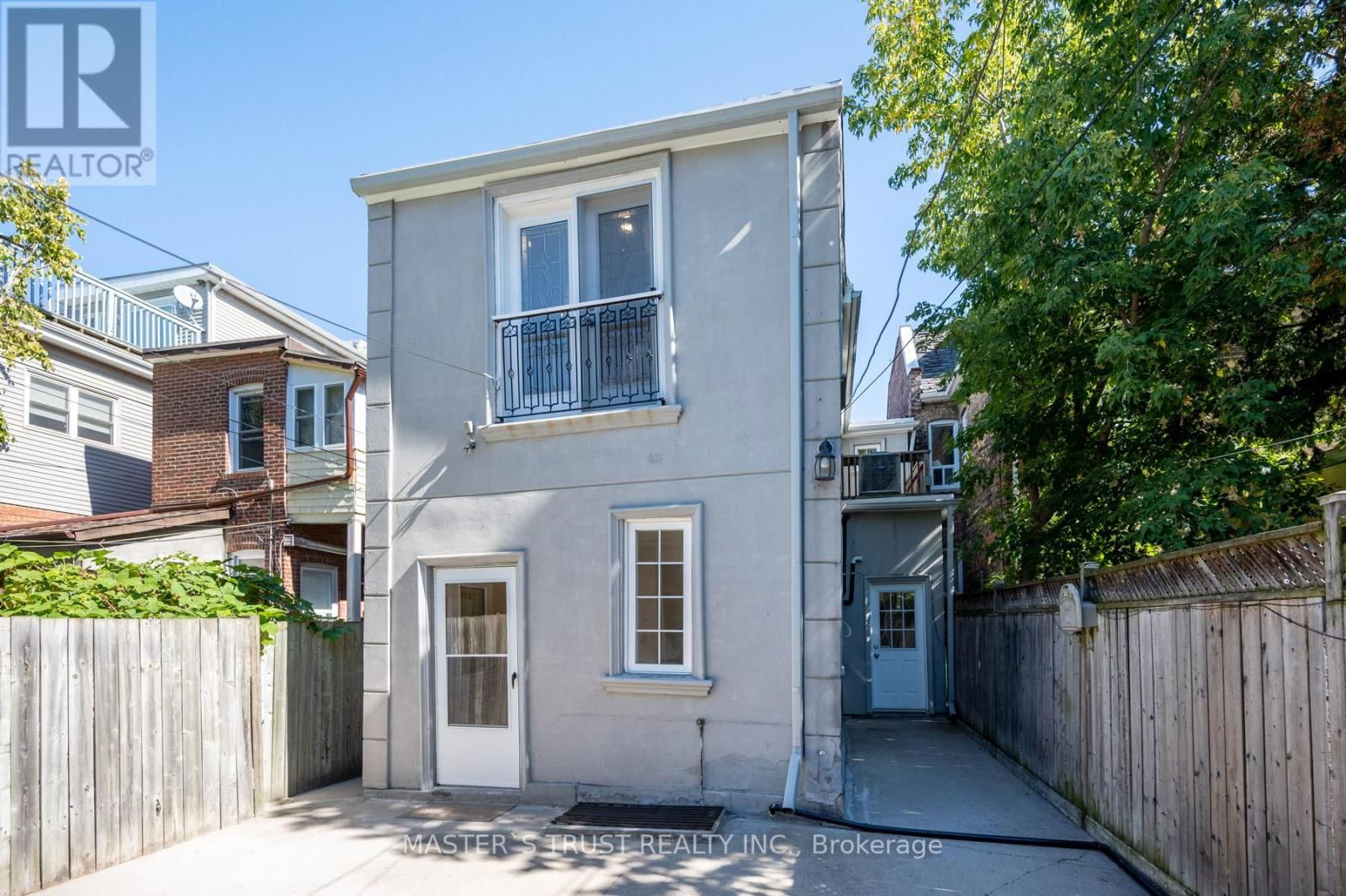 246 MAJOR STREET Image 16