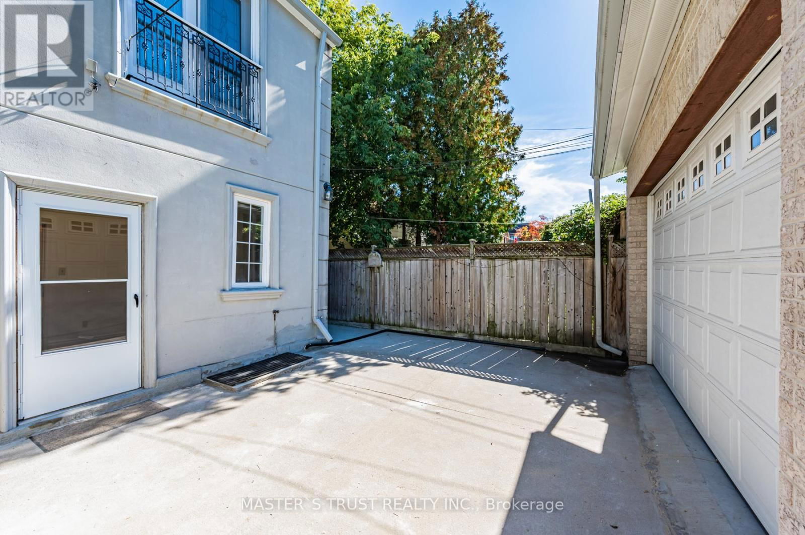 246 MAJOR STREET Image 18