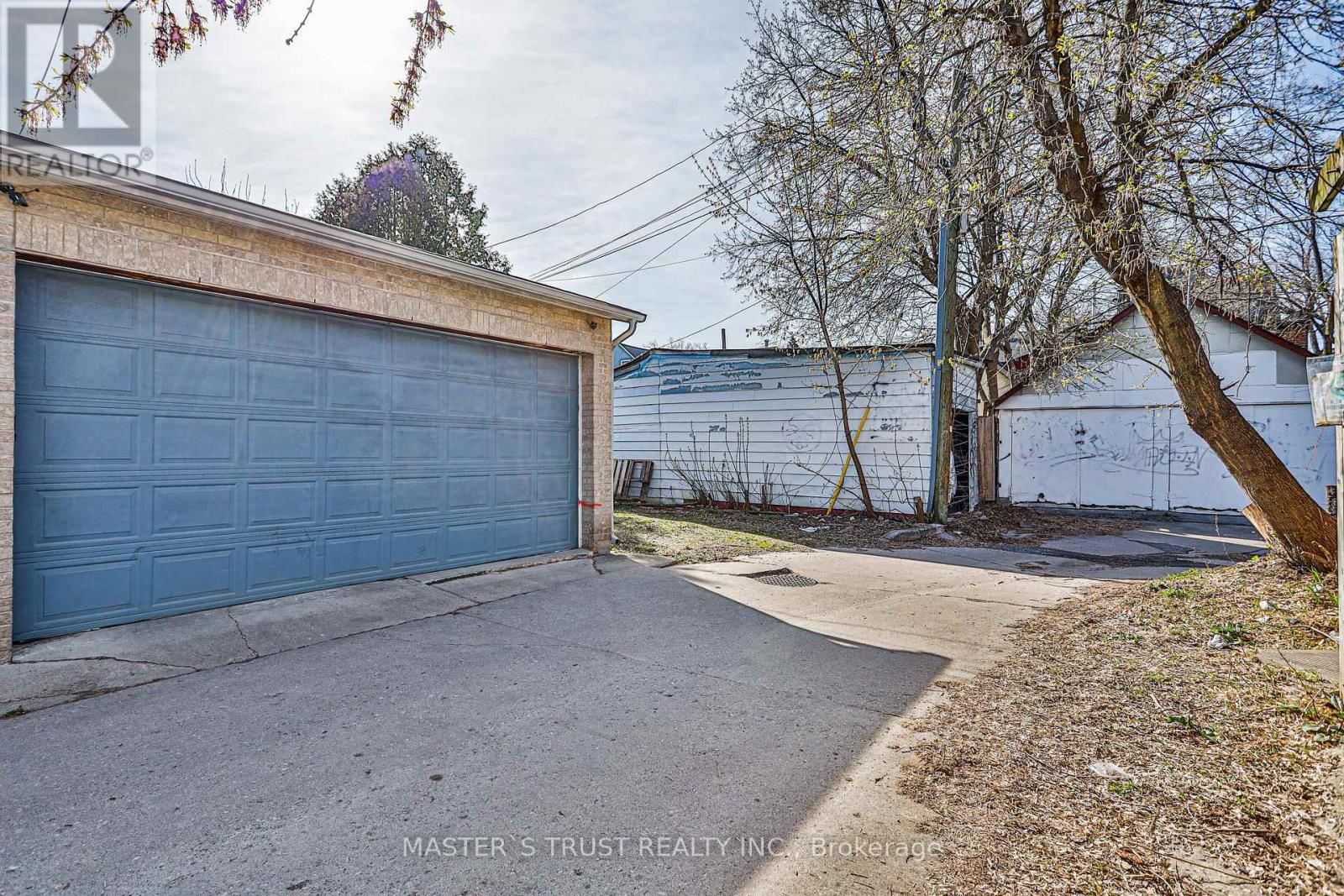 246 MAJOR STREET Image 20