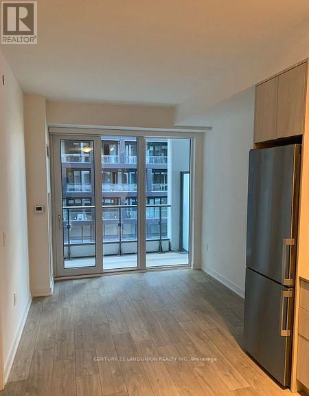 644 SW - 121 LOWER SHERBOURNE STREET Image 6