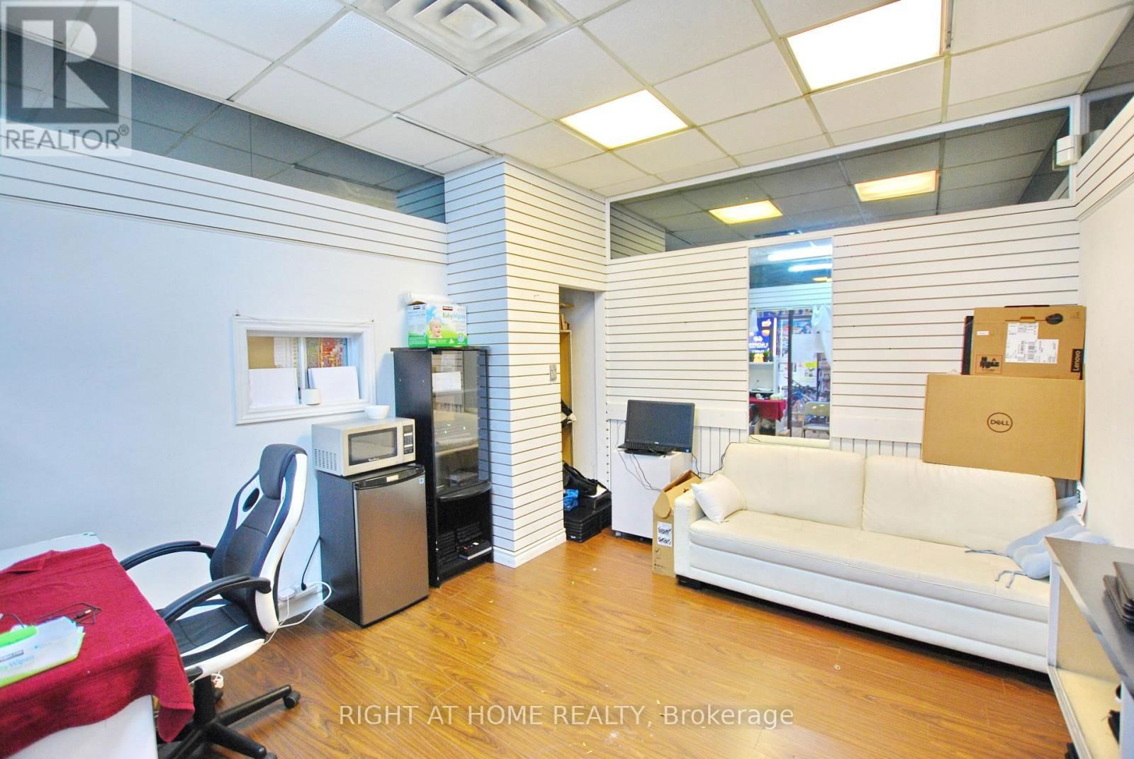 6 - 301 SPADINA AVENUE Image 6