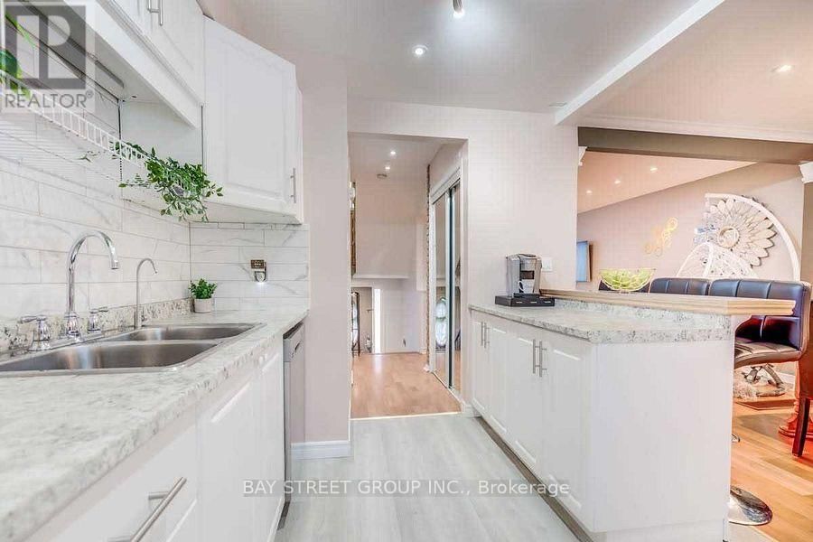 166 RUSTY CRESTWAY Image 5