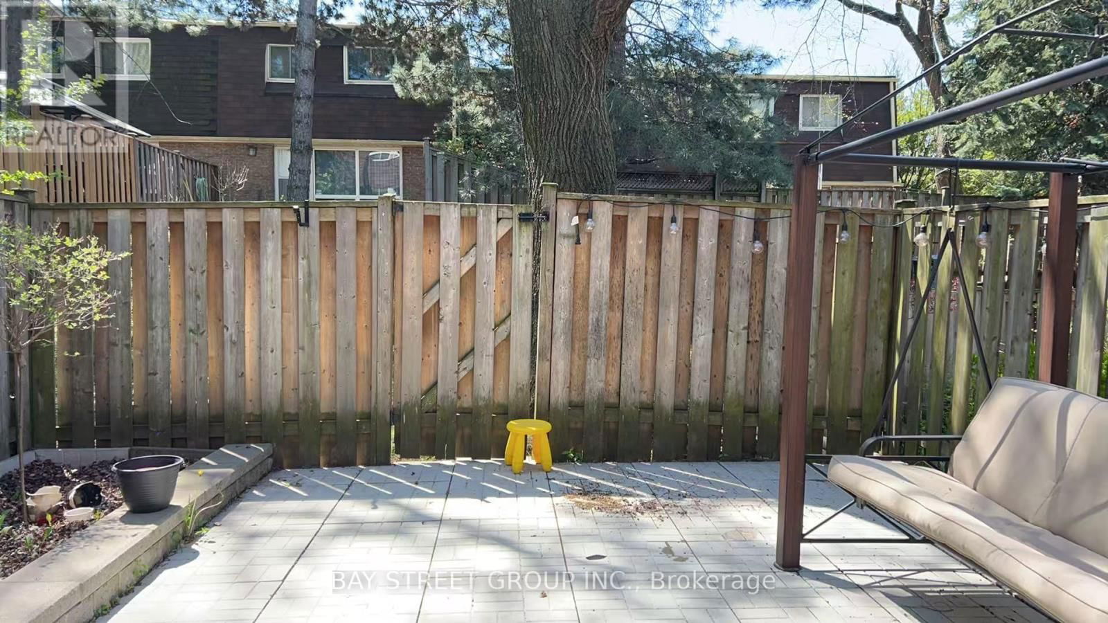 166 RUSTY CRESTWAY Image 8