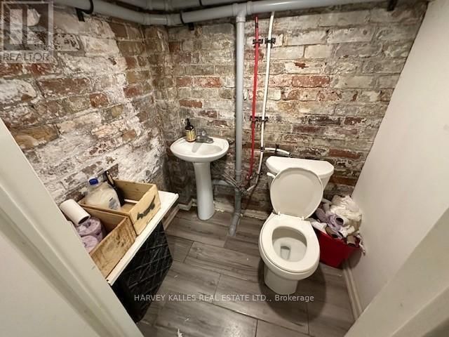 Main - 206 BALDWIN STREET Image 7