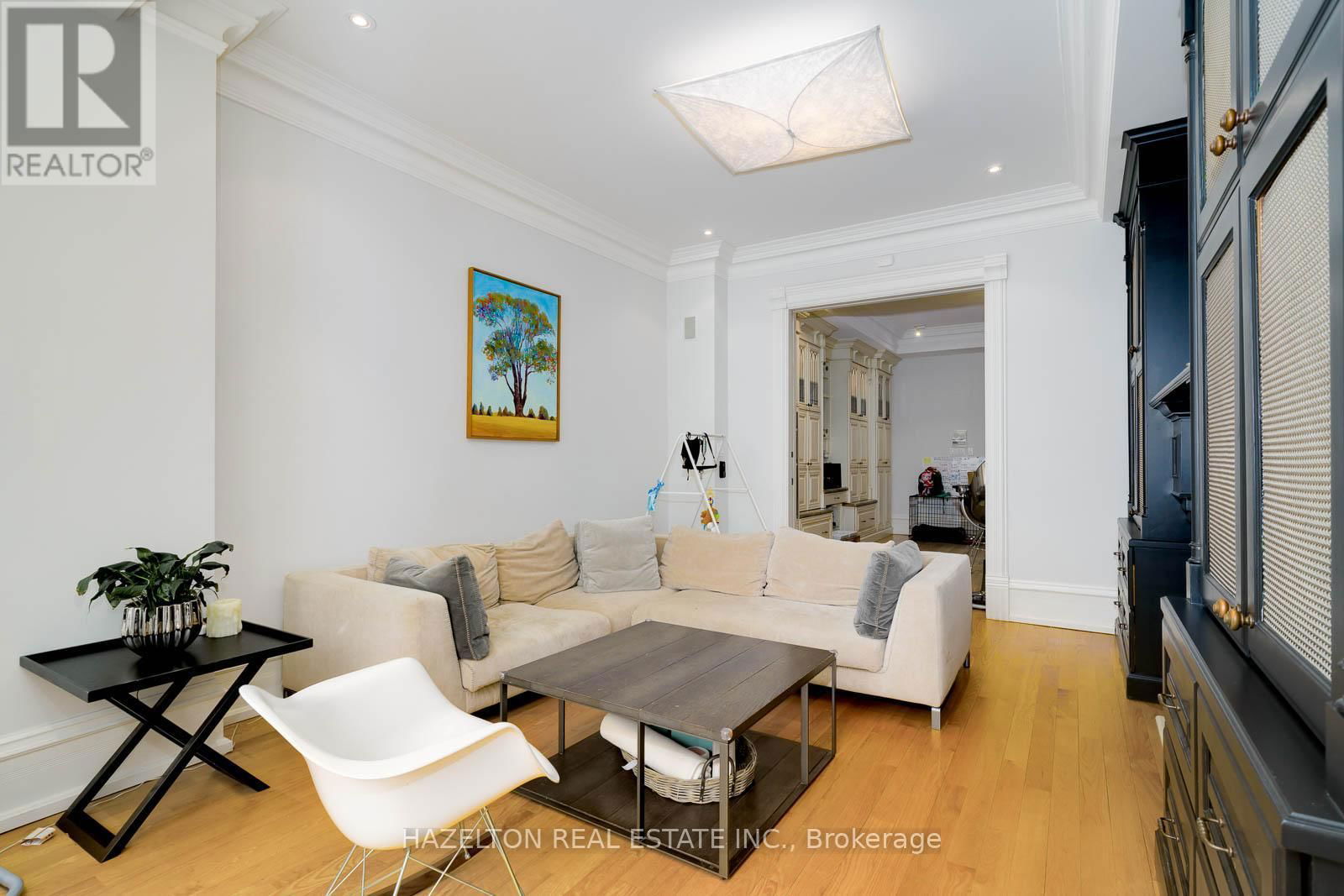 44 HAZELTON AVENUE Image 11