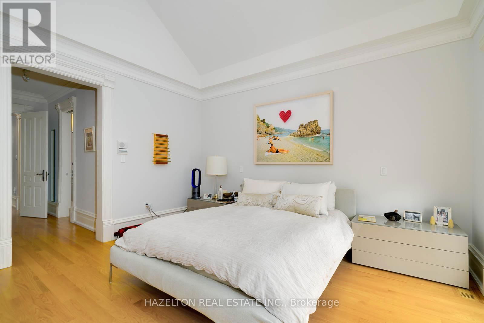 44 HAZELTON AVENUE Image 14