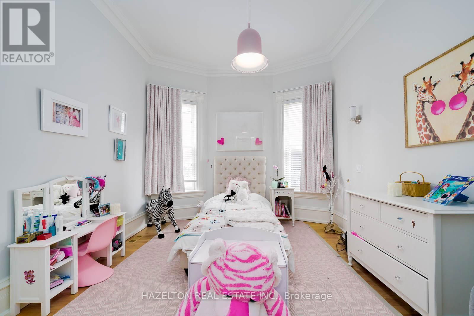 44 HAZELTON AVENUE Image 21