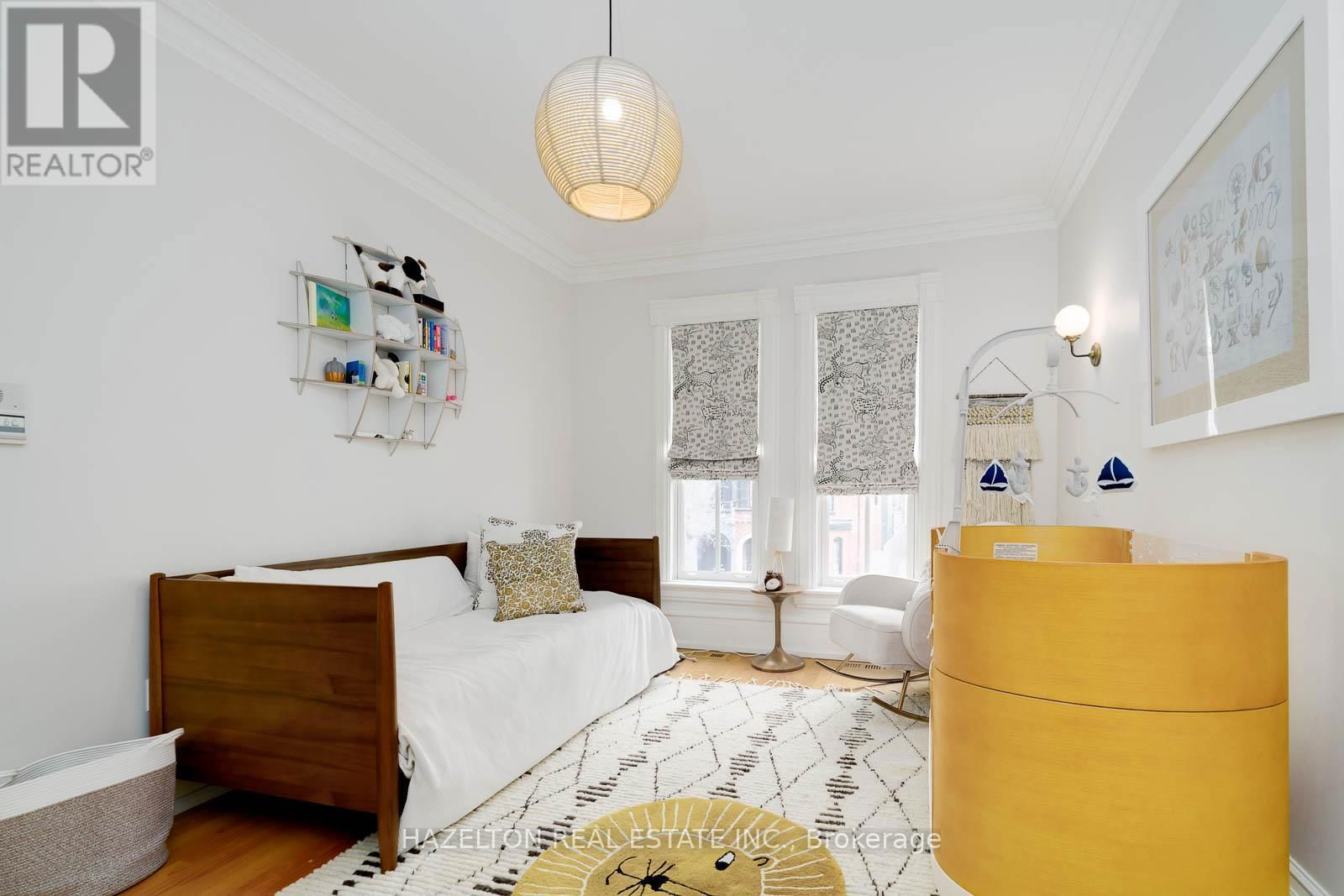 44 HAZELTON AVENUE Image 25