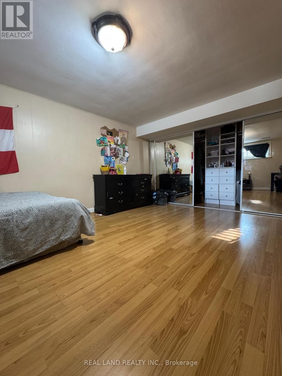 bsmt - 168 SEARLE AVENUE Image 12