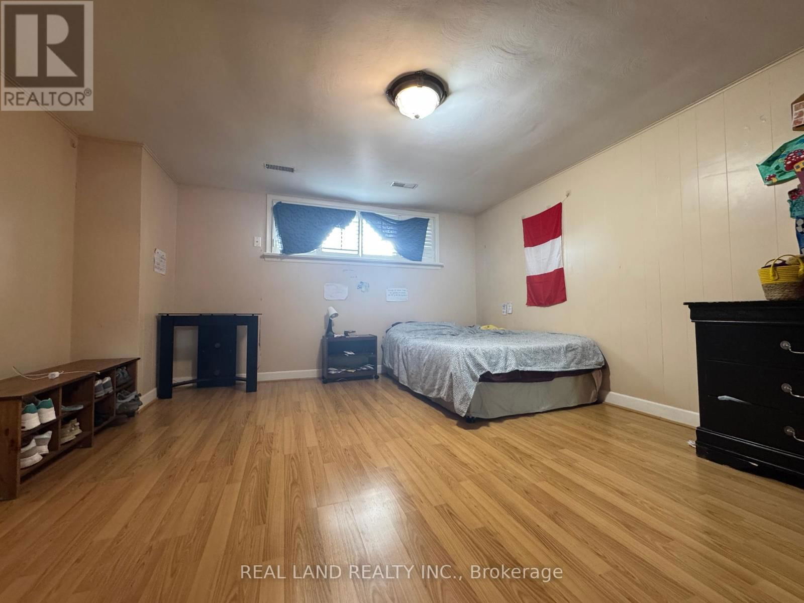bsmt - 168 SEARLE AVENUE Image 13