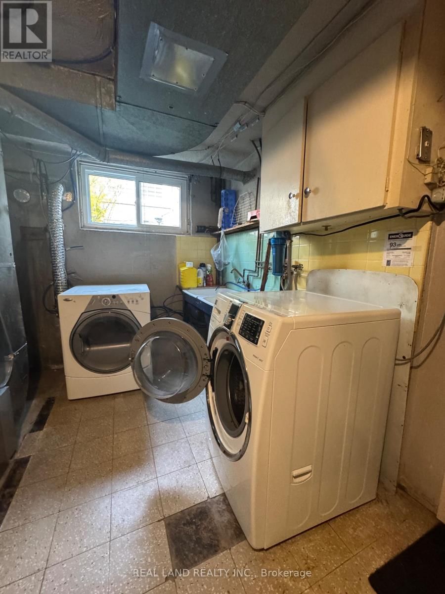 bsmt - 168 SEARLE AVENUE Image 18