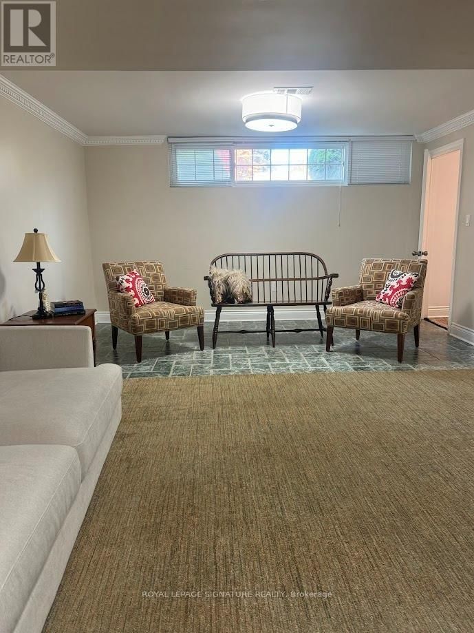 Bsmt - 31 WHITELOCK CRESCENT Image 2