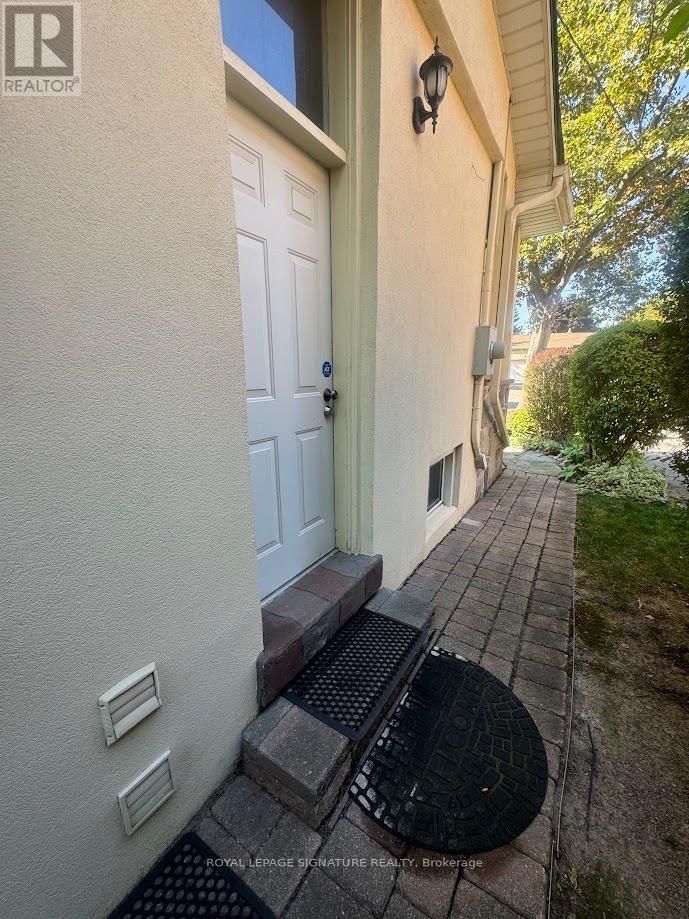 Bsmt - 31 WHITELOCK CRESCENT Image 6
