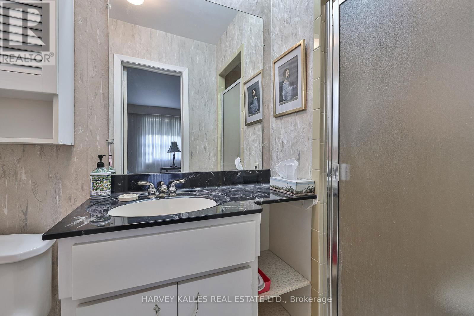 140 FENN AVENUE Image 19