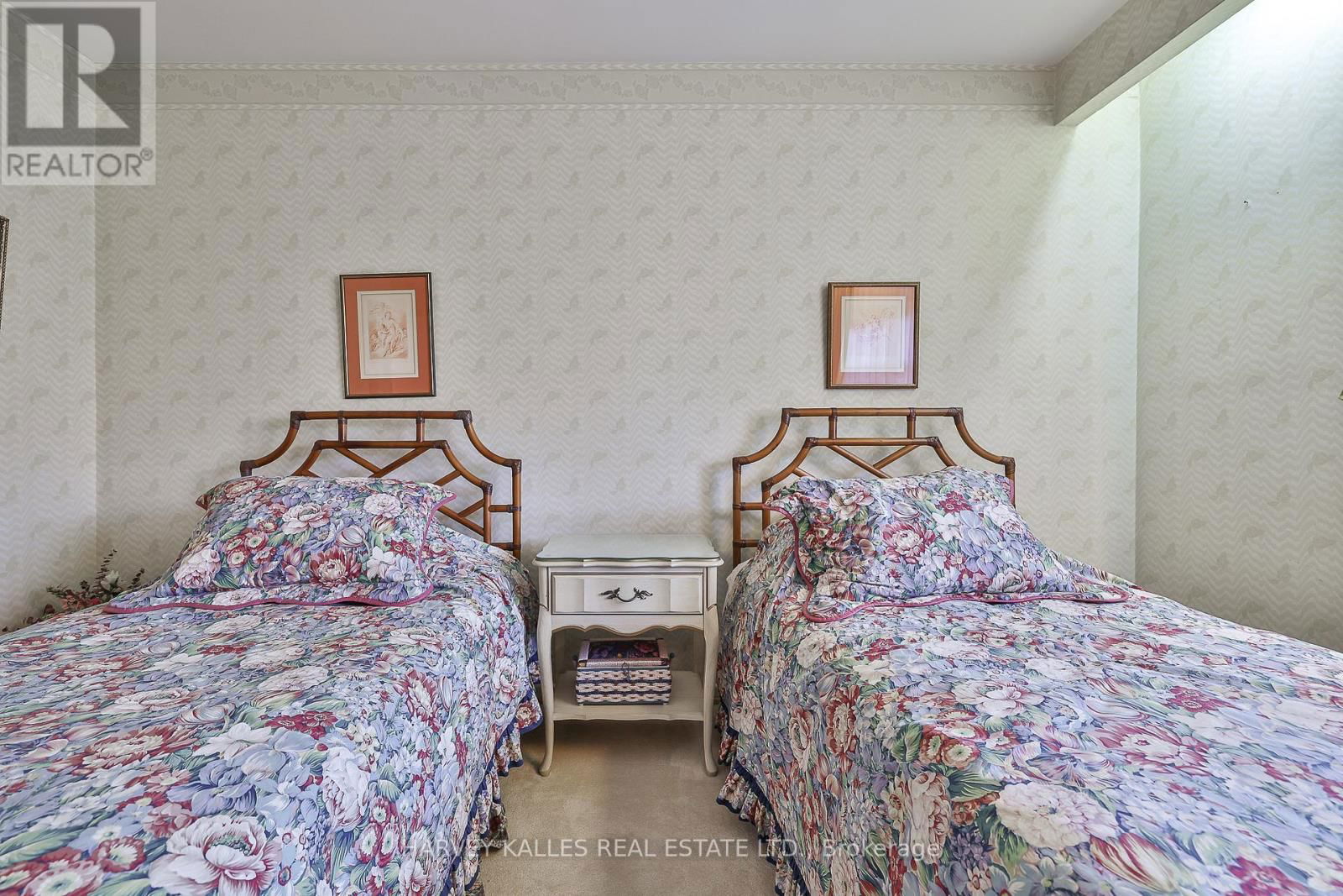140 FENN AVENUE Image 23