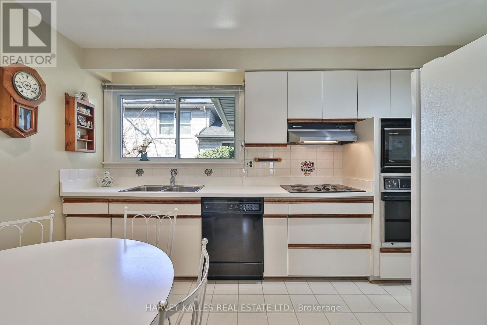 140 FENN AVENUE Image 6