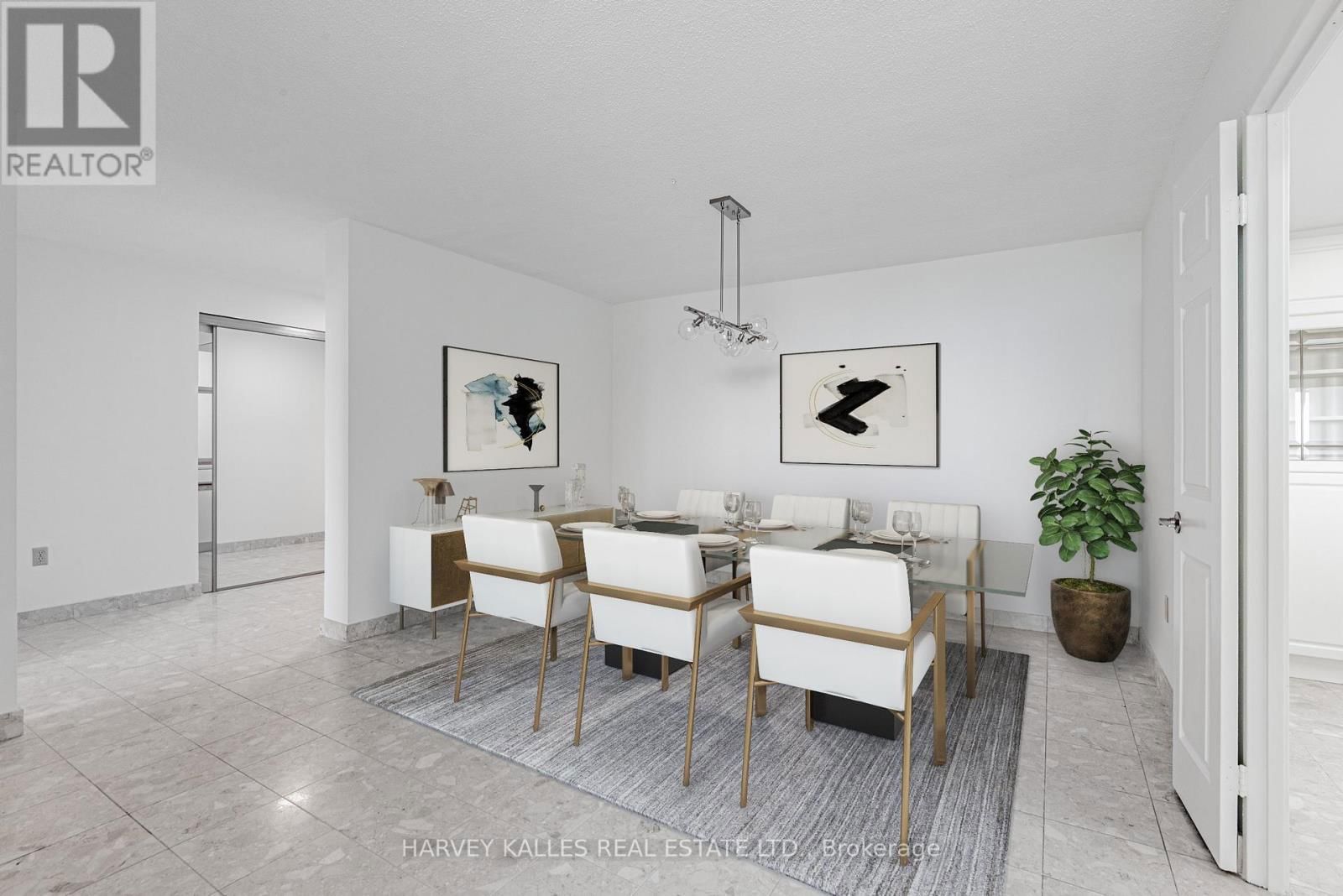 2004 - 55 SKYMARK DRIVE Image 9