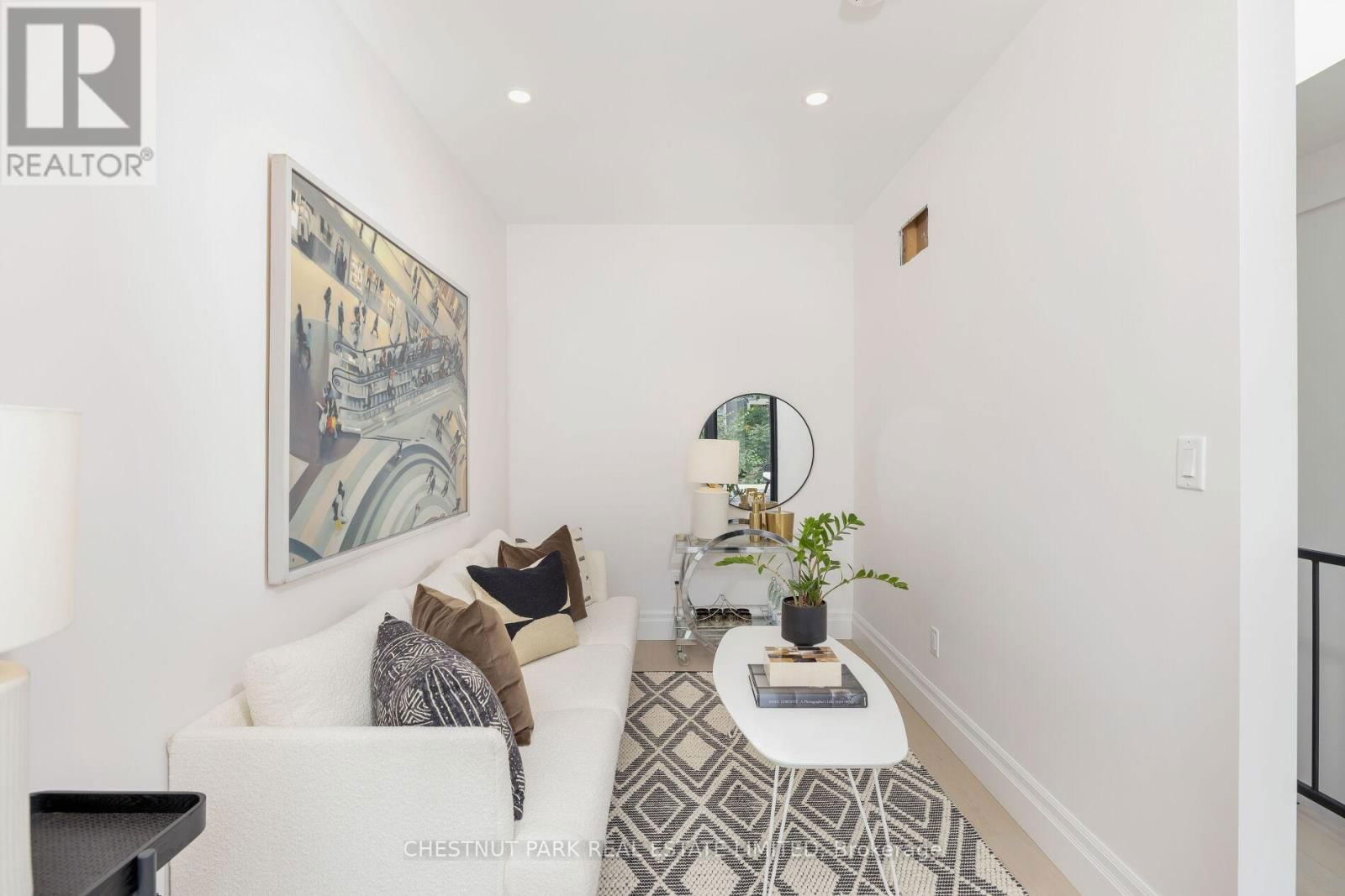 112 GIVINS STREET Image 30