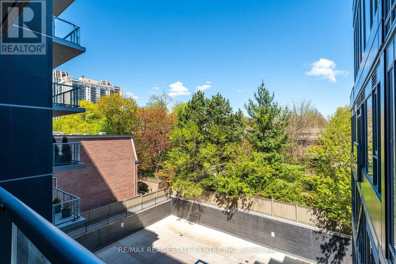 419 - 6 PARKWOOD AVENUE Image 31