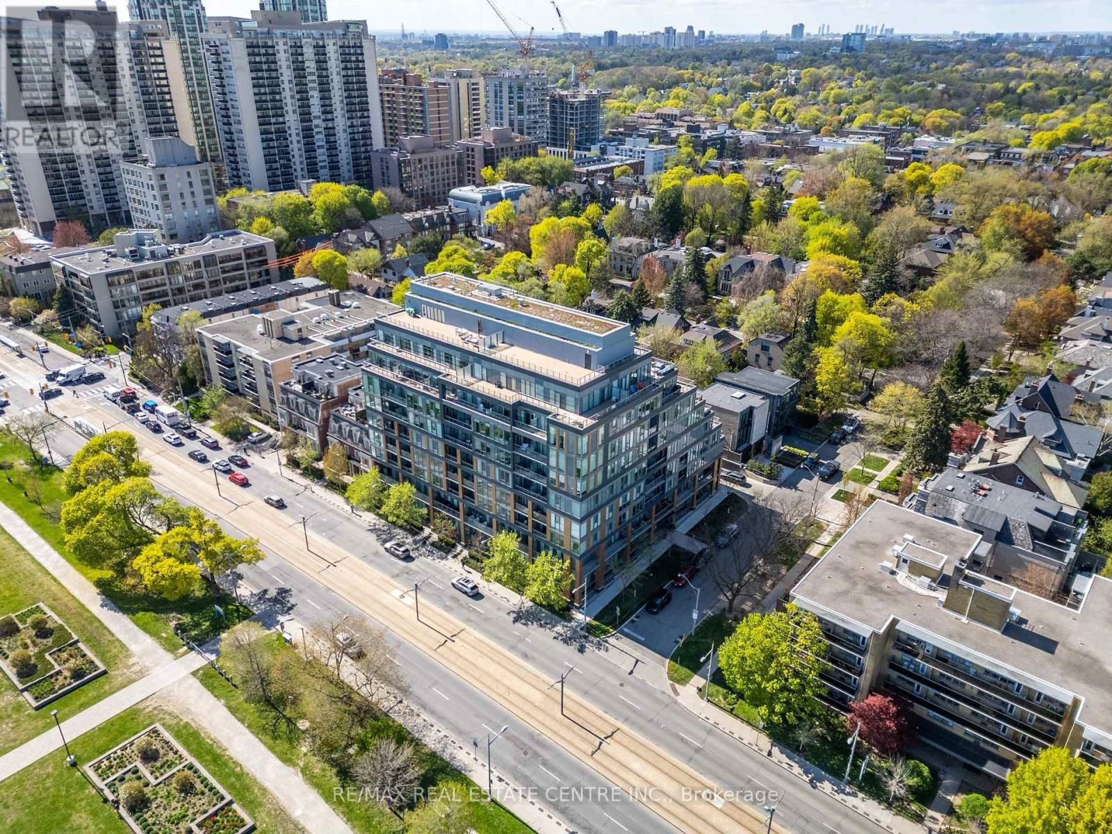 419 - 6 PARKWOOD AVENUE Image 39