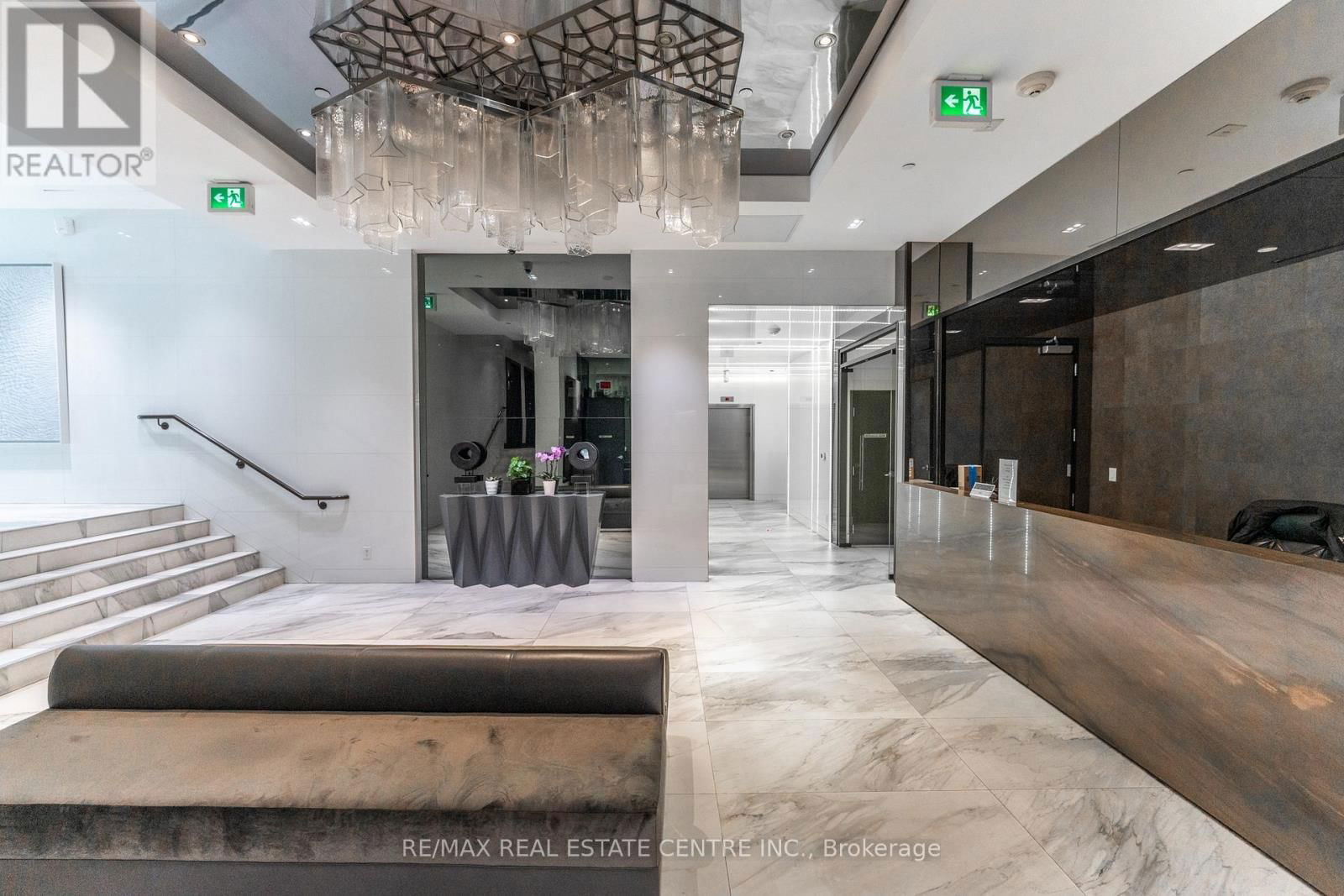 419 - 6 PARKWOOD AVENUE Image 5