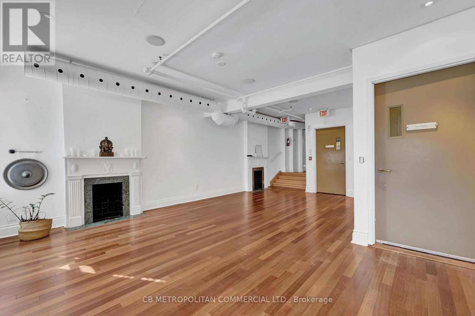 889 YONGE STREET Image 14