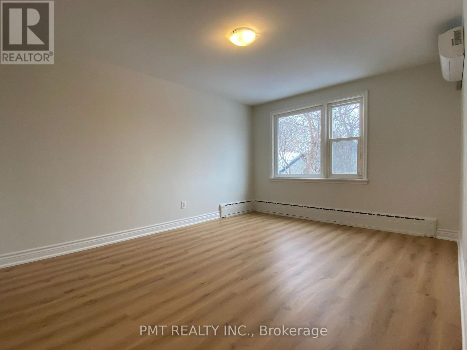 2 - 598 LAUDER AVENUE Image 10