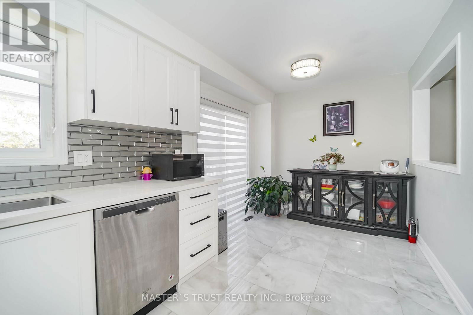 40 ROCHEFORT DRIVE Image 15