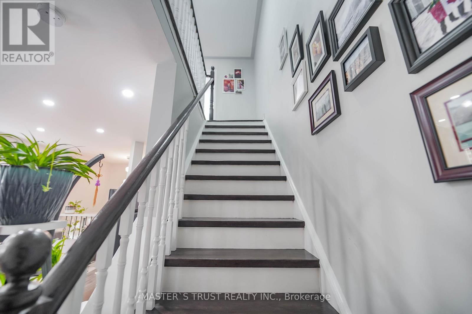 40 ROCHEFORT DRIVE Image 16