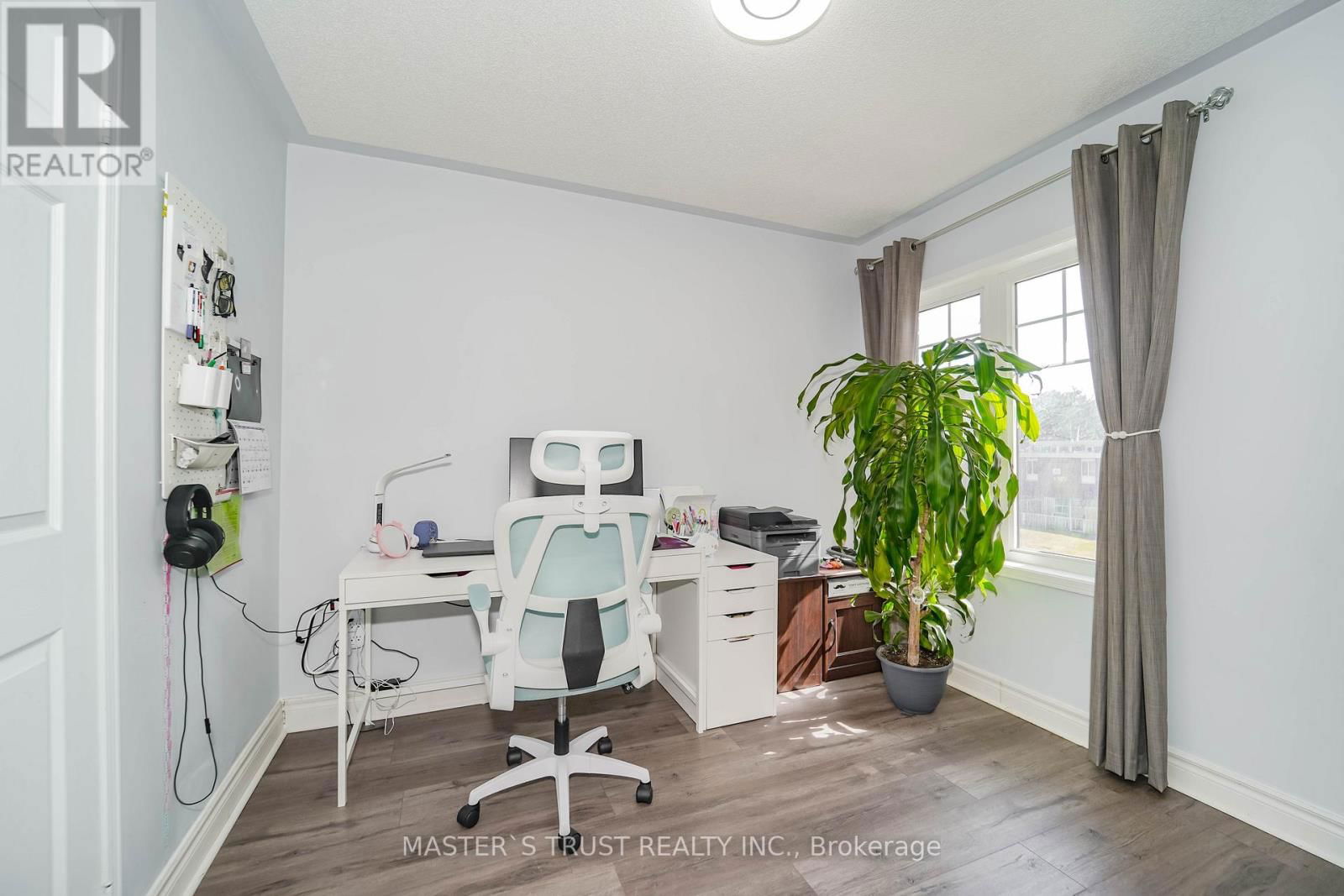 40 ROCHEFORT DRIVE Image 20
