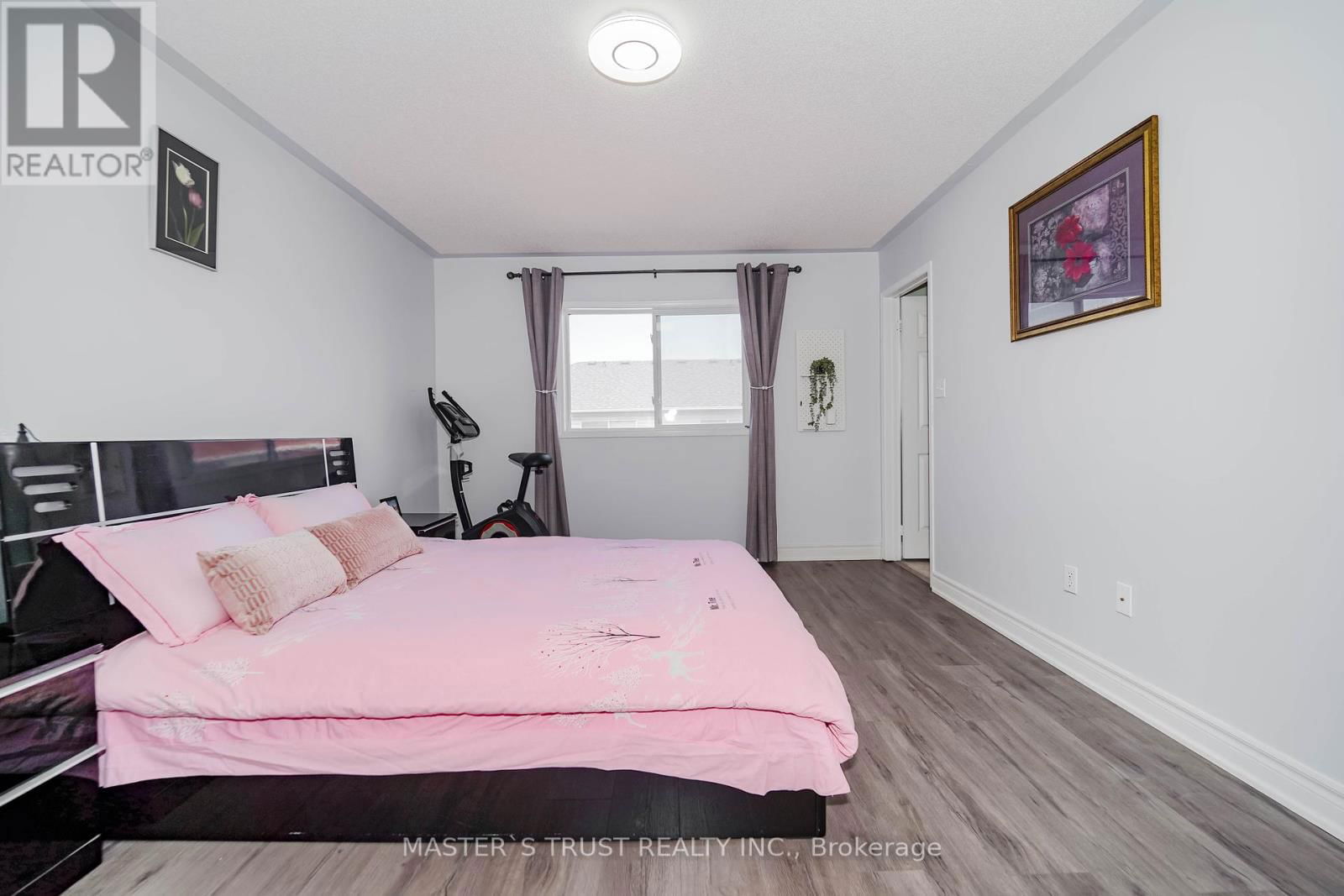 40 ROCHEFORT DRIVE Image 24