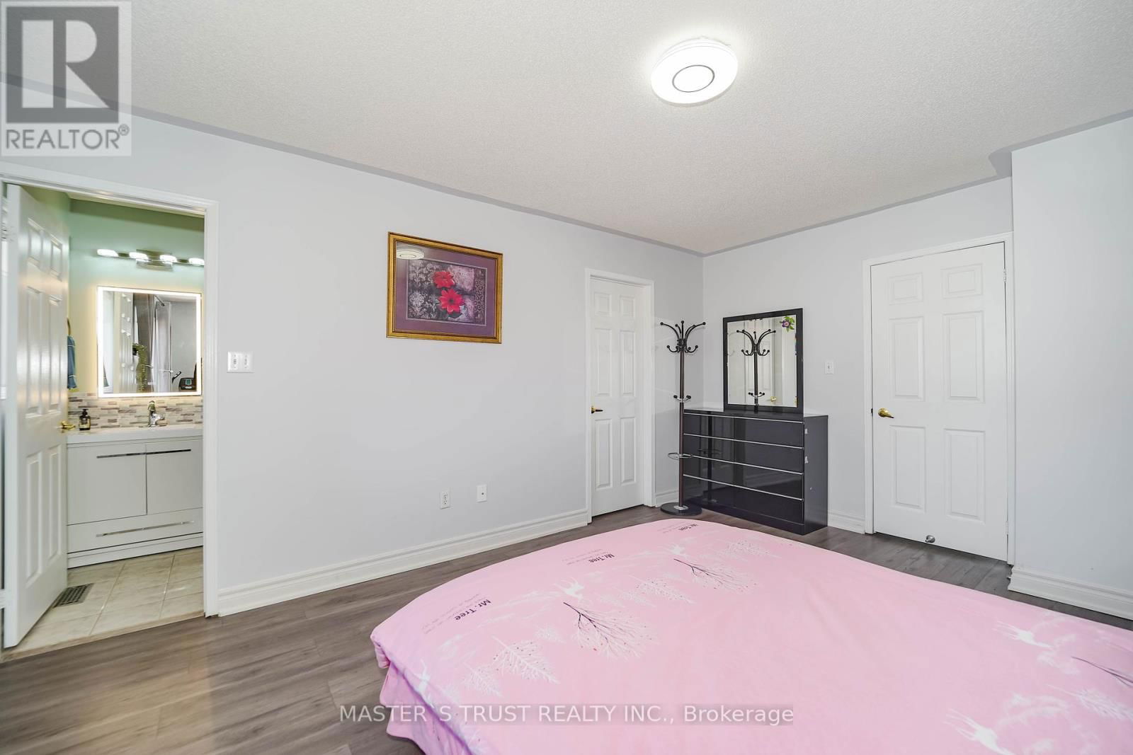40 ROCHEFORT DRIVE Image 25