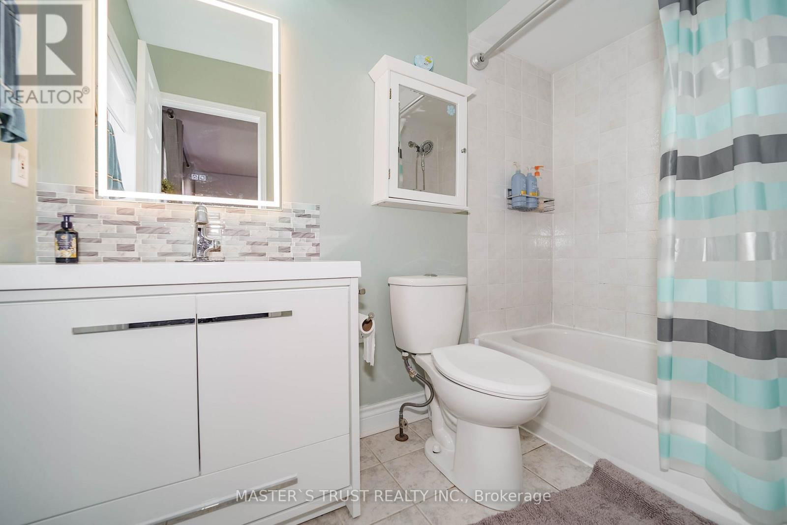 40 ROCHEFORT DRIVE Image 27