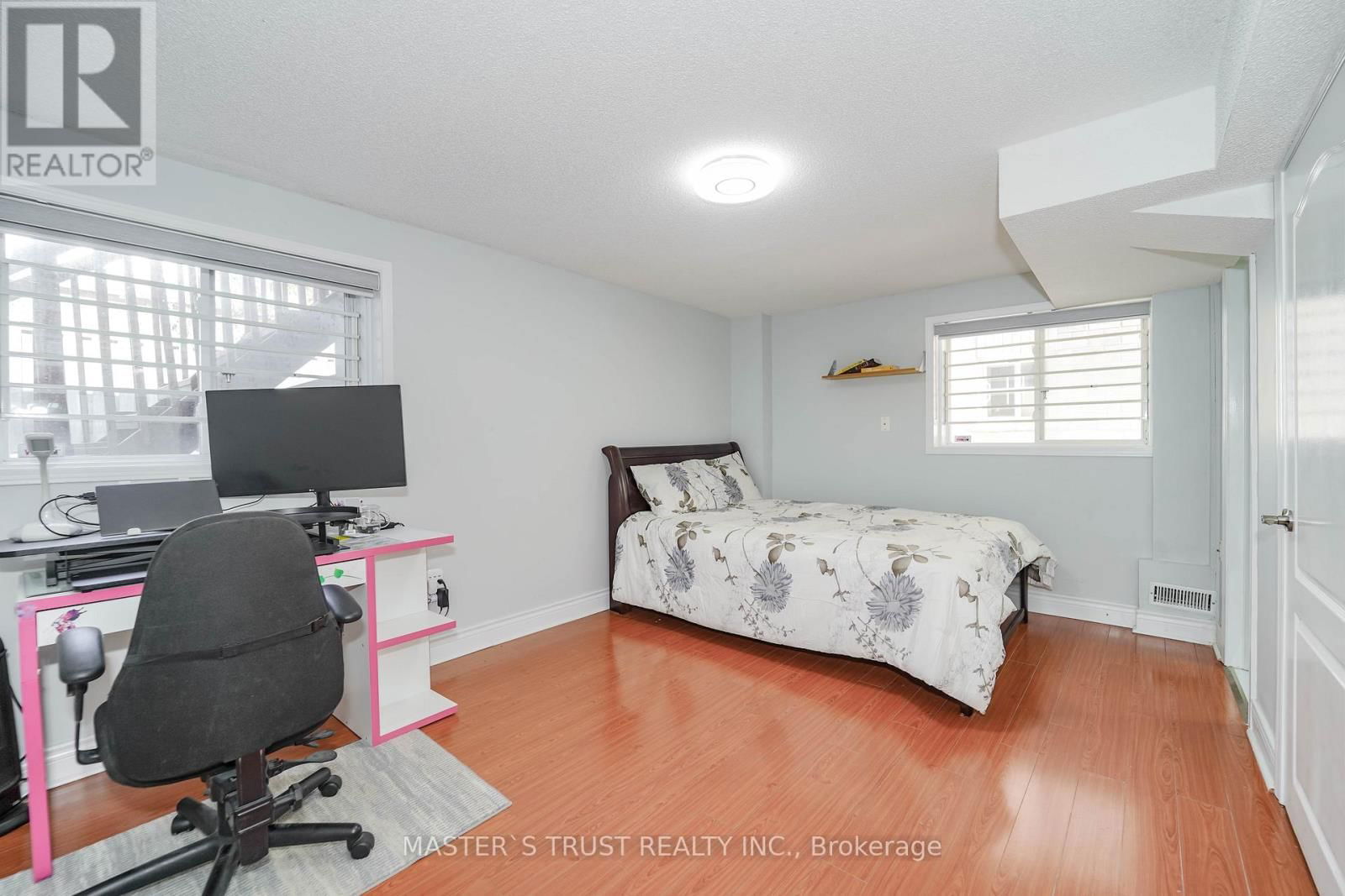 40 ROCHEFORT DRIVE Image 30