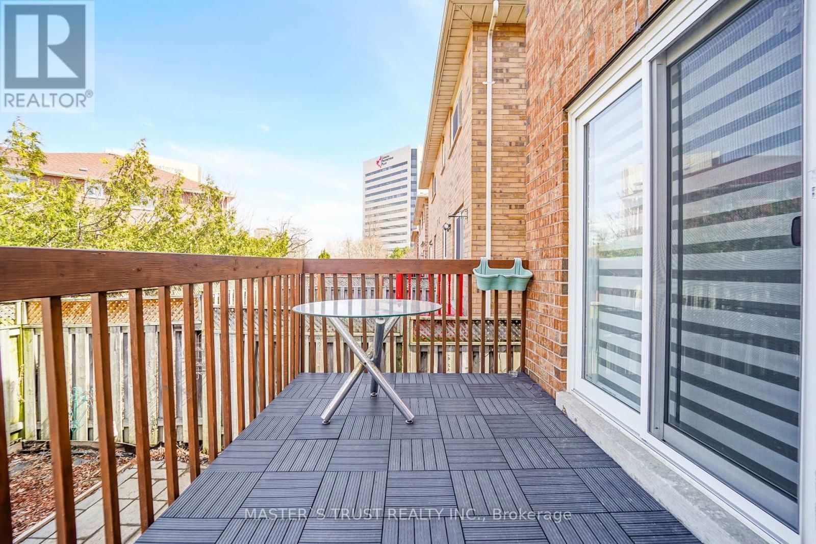 40 ROCHEFORT DRIVE Image 35